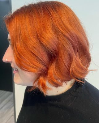 COPPER ✨

Hair by @ivylouisehair 

@lorealpro @davinesofficial 

#copperhair #copperhaircolor #redhair #vibranthair #colourinspo #colourtransformation #bobhaircut #shortbob #haircolour #lorealpro #norwichhair #norwichhairdressers #coltishall #fghsaloncoltishall